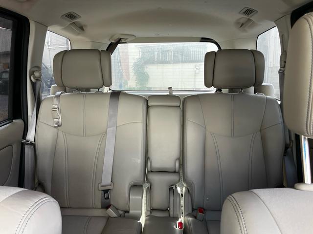 ランディ ２．０Ｇ　Ｓ－ハイブリッド　ワンオーナー　禁煙車　衝突被害軽減システム　レーンアシスト　両側パワスラ　ドラレコ　ＥＴＣ　ナビ　後席モニター　全周囲カメラ　フルセグＴＶ　Ｂｌｕｅｔｏｏｔｈ　ＣＤ　ＤＶＤ　コーナーセンサー　ＡＷ（29枚目）