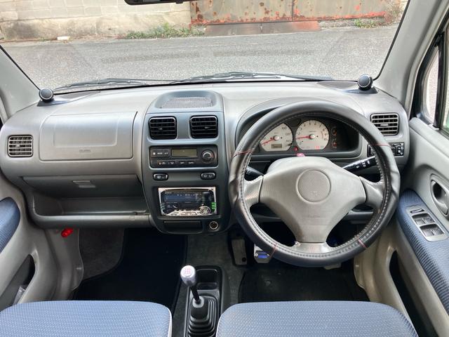 ワゴンR RRリミテッド ターボ 5速MT 車高調 CD HIDヘッドライト フォグライト キーレスエントリー オートエアコン AW14インチ フルフラット パワーウィンドウ パワーステアリング 運転席・助手席エアバック(4枚目)