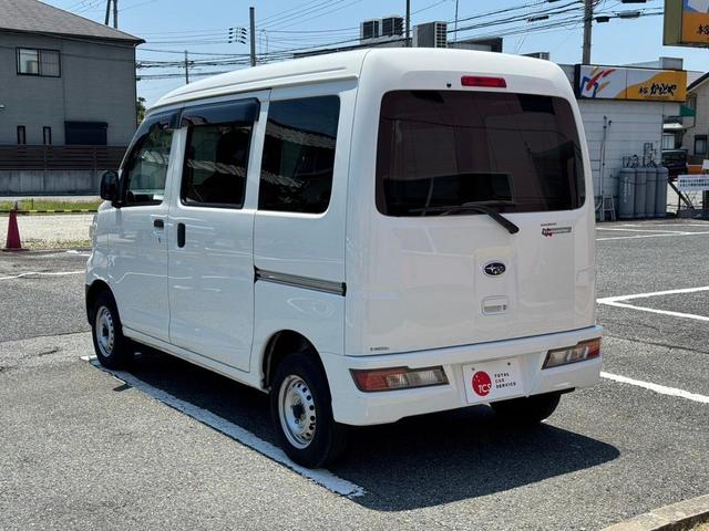 サンバーバン トランスポーター　エアコン・パワステ・エアバック（運転席・助手席）・パワーウインドウ・キーレス・ＡＢＳ・アイドリングストップ・横滑り防止・ヘッドライトレベライザー・５ＭＴ・純正ラジオ・ワンオーナー・距離２０，８８４ｋｍ（27枚目）