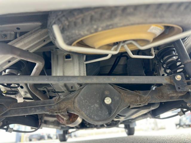 エブリイ ＰＣ　軽バン　ハイルーフ　ＡＴ　ＥＴＣ　両側スライドドア　盗難防止システム　社外アルミホイール　エアコン　パワーステアリング　パワーウィンドウ　運転席エアバッグ　助手席エアバッグ　ＣＤラジオ　純正マット（78枚目）