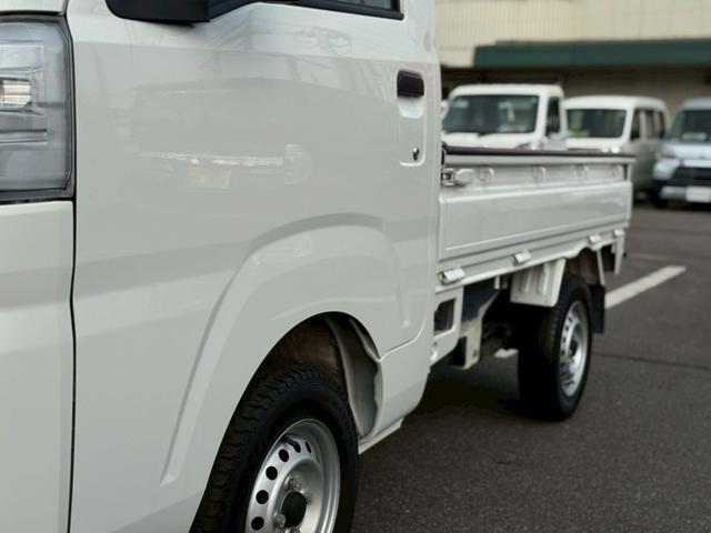 ハイゼットトラック スタンダード　アイドリングストップ・運転席エアバック・助手席エアバック・エアコン・ＡＢＳ・パワステ・ＥＴＣ・衝突軽減ブレーキ・横滑り防止装置・障害物センサー・禁煙車・荷台マット・スペアタイヤ・スペア―キー（56枚目）