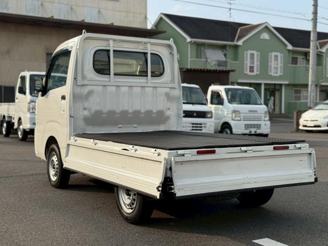 ハイゼットトラック スタンダード　アイドリングストップ・運転席エアバック・助手席エアバック・エアコン・ＡＢＳ・パワステ・ＥＴＣ・衝突軽減ブレーキ・横滑り防止装置・障害物センサー・禁煙車・荷台マット・スペアタイヤ・スペア―キー（68枚目）