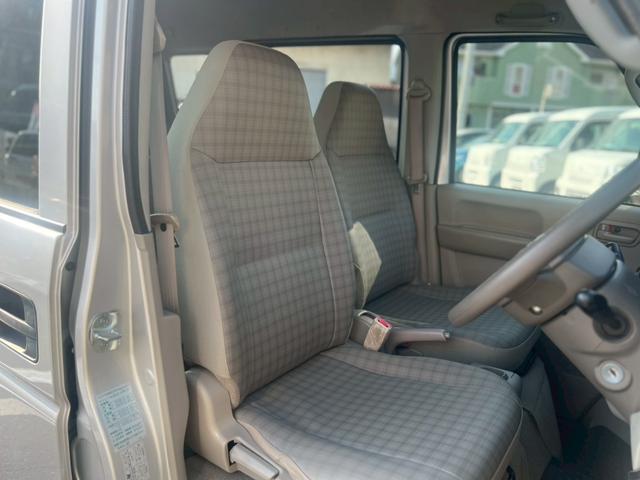 エブリイ ＰＡ　運転席エアバッグ・助手席エアバック・エアコン・クーラー・パワーステアリング・ＣＤ・両側スライドドア・禁煙車・１２Ｖ電源ソケット・ヘッドライトレベライザー・フロアマット・スペアキー・スペアタイヤ（23枚目）