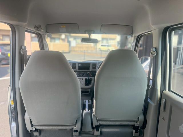 エブリイ ＰＡ　運転席エアバッグ・助手席エアバック・エアコン・クーラー・パワーステアリング・ＣＤ・両側スライドドア・禁煙車・１２Ｖ電源ソケット・ヘッドライトレベライザー・フロアマット・スペアキー・スペアタイヤ（36枚目）