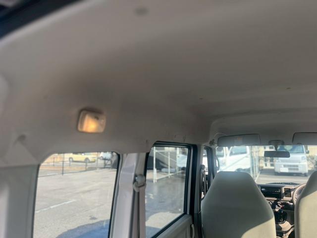 エブリイ ＰＡ　運転席エアバッグ・助手席エアバック・エアコン・クーラー・パワーステアリング・ＣＤ・両側スライドドア・禁煙車・１２Ｖ電源ソケット・ヘッドライトレベライザー・フロアマット・スペアキー・スペアタイヤ（72枚目）