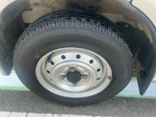 エブリイ ＰＡ　運転席エアバッグ・助手席エアバック・エアコン・クーラー・パワーステアリング・ＣＤ・両側スライドドア・禁煙車・１２Ｖ電源ソケット・ヘッドライトレベライザー・フロアマット・スペアキー・スペアタイヤ（75枚目）