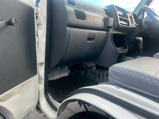 ���R�s�E�{���s�E�����s�Ŕz�B�E�c�ƂȂǎd���p�̌y�o�������T���̕��ɁI�n�C���[�t�E�ᑖ�s�E�����[���Ȃǌ���ڐ��őI�ׂ�݌ɂ𑽐����p�ӁB���[���n�j�I