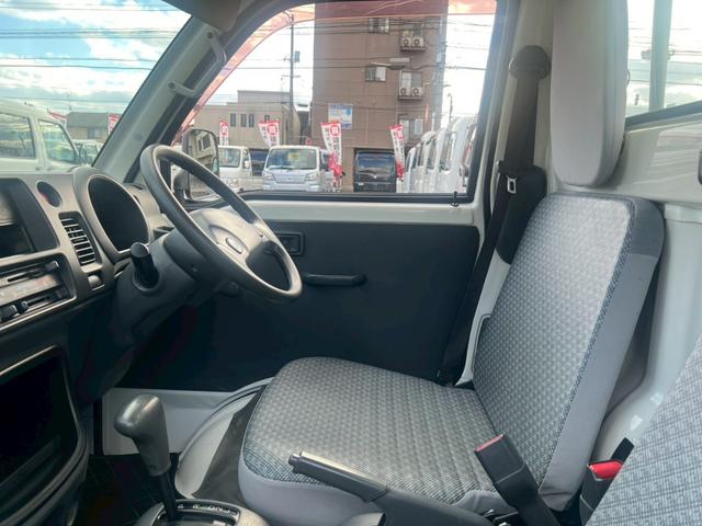 ���R�s�����_�ɔ����s�E�{���s�ȂǍL�͈͂��瑽�������X�I�y�g���E�y�o�����X�Ȃ�ł͂̒m���ƍ݌ɗ͂Łu�d���Ɏg����P��v�����I�т��������܂��B