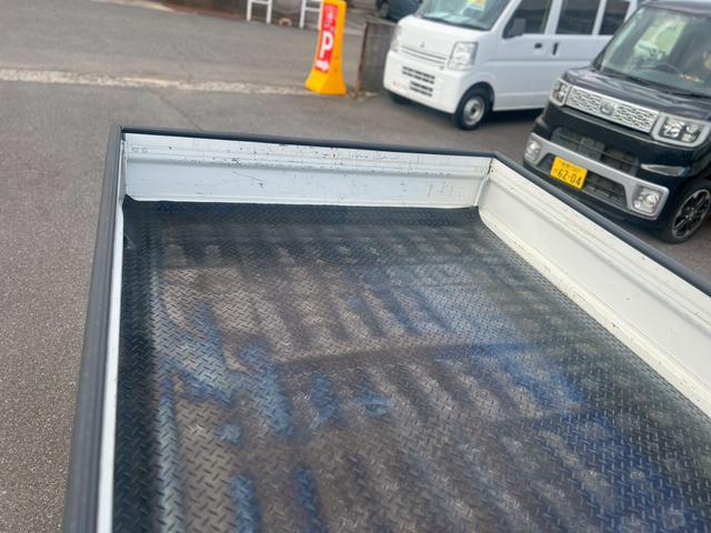 �O���s�E�����s�Ŕz�B��ݔ��_���ȂǂɎg����y�o�������T���̕��ɁB�`�s�Ԃ�n�C���[�t�d�l�ȂǁA�����g���₷�������Ԃ����I�B���[�n�j�̍݌ɂ�����܂��I