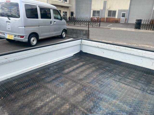 ���R�s�E�}���s���ӂŌy�o�����������̕��ɁB�����h���C�o�[�ɂ������₷���`�s�Ԃ�A�i�r�E�o�b�N�J�����t���ȂǁA���K�Ɏg����d�l�����ē��������܂��B