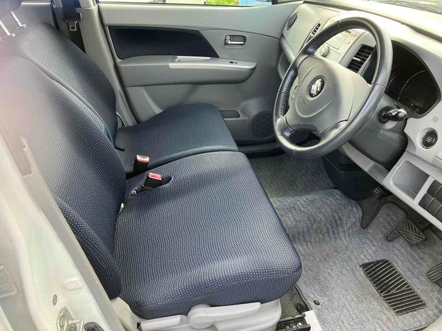 ワゴンＲ ＦＸリミテッドＩＩ　スマートキー　電動格納ミラー　ベンチシート　ＣＶＴ　盗難防止システム　ＡＢＳ　ＣＤ　アルミホイール　衝突安全ボディ　エアコン　パワーステアリング　パワーウィンドウ（8枚目）