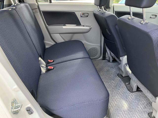 ワゴンＲ ＦＸリミテッドＩＩ　スマートキー　電動格納ミラー　ベンチシート　ＣＶＴ　盗難防止システム　ＡＢＳ　ＣＤ　アルミホイール　衝突安全ボディ　エアコン　パワーステアリング　パワーウィンドウ（9枚目）