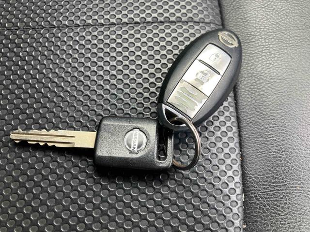 エクストレイル 20X 4WD ETC サンルーフ ナビ アルミホイール スマートキー 電動格納ミラー CVT 衝突安全ボディ ミュージックプレイヤー接続可 ABS ESC エアコン パワーステアリング パワーウィンドウ(11枚目)