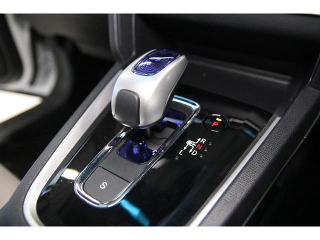ハイブリッドX 禁煙車 メモリーナビ Bluetooth バックカメラ ETC クルーズコントロール スマートキー キーレスエントリー ワイパーデアイサー オートライト 電動格納ミラー ベージュ内装(51枚目)