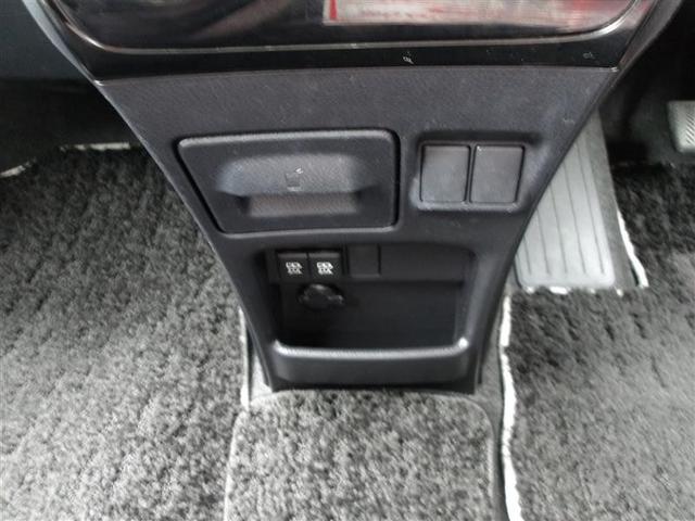 ノア Ｓｉ　ダブルバイビーＩＩ　フルセグ　メモリーナビ　ＤＶＤ再生　後席モニター　バックカメラ　衝突被害軽減システム　ＥＴＣ　ドラレコ　両側電動スライド　ＬＥＤヘッドランプ　ウオークスルー　乗車定員７人　３列シート　ワンオーナー（10枚目）
