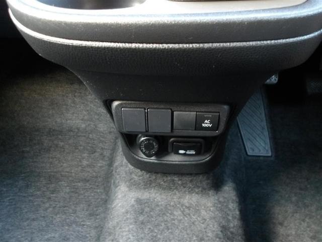 シエンタ ハイブリッドＺ　フルセグ　メモリーナビ　ミュージックプレイヤー接続可　バックカメラ　衝突被害軽減システム　ＥＴＣ　両側電動スライド　ＬＥＤヘッドランプ　ウオークスルー　ワンオーナー（11枚目）