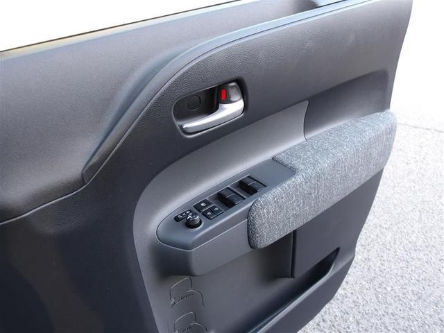 シエンタ ハイブリッドＺ　フルセグ　メモリーナビ　ミュージックプレイヤー接続可　バックカメラ　衝突被害軽減システム　ＥＴＣ　両側電動スライド　ＬＥＤヘッドランプ　ウオークスルー　ワンオーナー（18枚目）