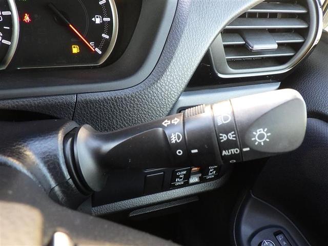 ヴォクシー ZS 煌II フルセグ メモリーナビ DVD再生 後席モニター バックカメラ 衝突被害軽減システム ETC 両側電動スライド LEDヘッドランプ ウオークスルー 乗車定員7人 3列シート アイドリングストップ(16枚目)