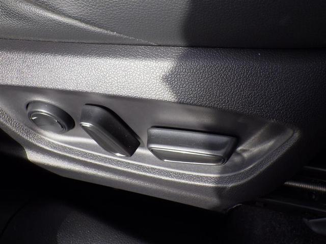 カローラクロス ハイブリッド Z フルセグ メモリーナビ DVD再生 ミュージックプレイヤー接続可 バックカメラ 衝突被害軽減システム ETC ドラレコ LEDヘッドランプ ワンオーナー フルエアロ(20枚目)