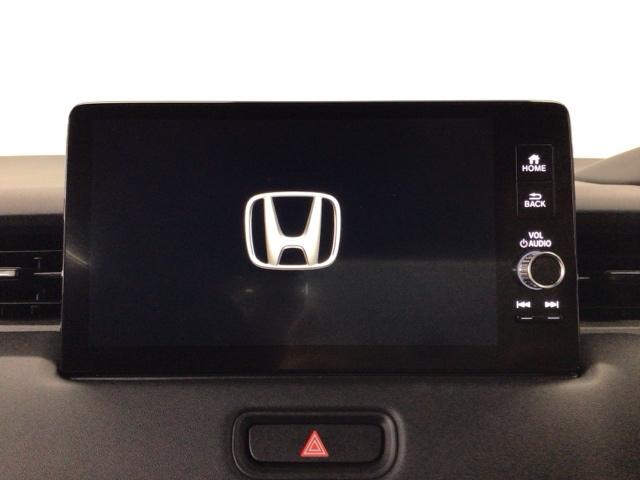 ヴェゼル ｅ：ＨＥＶＺ　ＬＥＤライト・ホンダＣＯＮＮＥＣＴ・メモリナビ・バックカメラ・純正ＡＷ・ＥＴＣ　衝突回避支援ブレーキ機能　１オナ　スマキ　Ｐトランク　フルオートエアコン　エアバッグ　両席エアバック　Ｒカメ　ソナー（6枚目）
