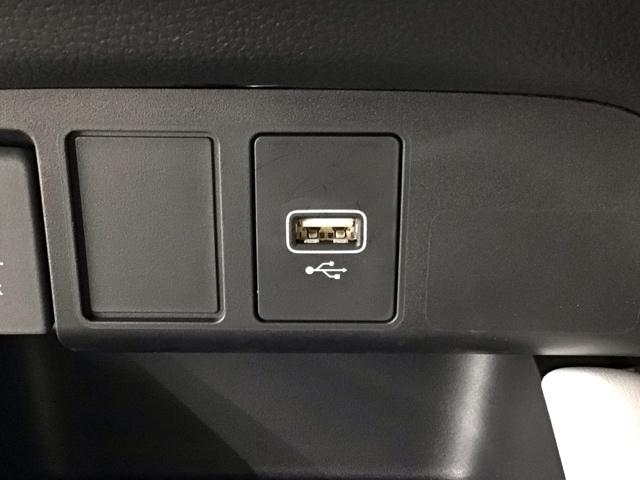 フィット ホーム デモカーUP・LED・ホンダCONNECT・メモリナビ・バックカメラ・ETC 衝突軽減 リアカメラ ソナー USB接続 AAC 横滑り防止機能 サイドエアバック ワンオーナー車 シートヒーター DVD(11枚目)