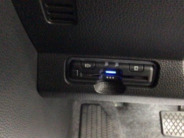 【ＥＴＣ車載器】もはや必須アイテムのＥＴＣを搭載！高速道路のご利用時にとても便利！わずらわしい料金所での現金支払いが不要となりスムーズに通過できます♪