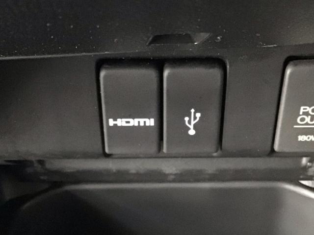 フィット 13G・F ワンセグ・メモリナビ・CD・バックカメラ・社外AW・スマートキー・ETC リヤカメラ アクティブクルーズ 衝突被害軽減 イモビライザー 1セグTV 助手席エアバック キーレス AAC ワンオーナー(9枚目)