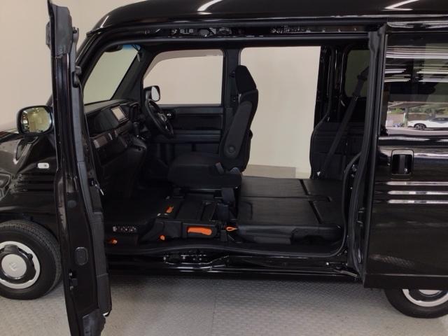 N-VAN+スタイル ファン・ホンダセンシング LED・フルセグ・メモリナビ・DVD・CD・バックカメラ・スマートキー I-STOP イモビライザー 後カメラ 横滑り防止 キーフリーシステム 地デジ フルオートエアコン オートライト PW ETC(15枚目)