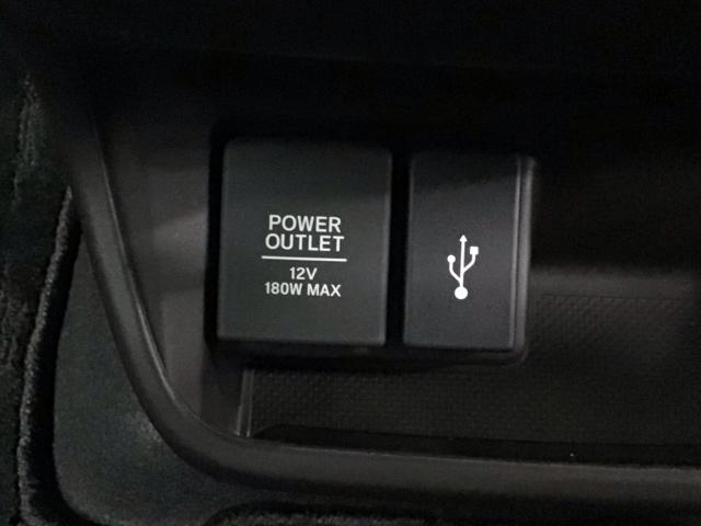 フリード G LED・フルセグ・メモリナビ・DVD・バックカメラ・シートヒーター・ETC Aクルーズ 3列シート LEDヘッドライト パワーウインドウ 地デジ Rカメラ イモビ VSA USB エアコン エアバッグ(8枚目)