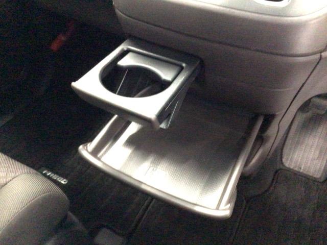 フリード G LED・フルセグ・メモリナビ・DVD・バックカメラ・シートヒーター・ETC Aクルーズ 3列シート LEDヘッドライト パワーウインドウ 地デジ Rカメラ イモビ VSA USB エアコン エアバッグ(11枚目)