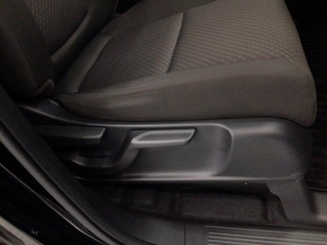 フリード G LED・フルセグ・メモリナビ・DVD・バックカメラ・シートヒーター・ETC Aクルーズ 3列シート LEDヘッドライト パワーウインドウ 地デジ Rカメラ イモビ VSA USB エアコン エアバッグ(13枚目)