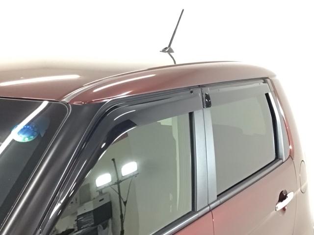 【ドアバイザー】室内の換気や雨天時にも大変便利にご活用頂けるドアバイザー装備！細かな装備ですがうれしいですね！