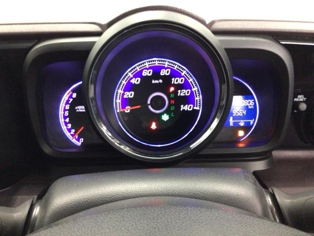 【メーター】シンプルで、とても視認性の良いメーターです♪