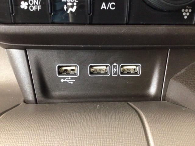 N-WGN Lホンダセンシング LED・フルセグ・メモリナビ・バックカメラ・シートヒーター・USBポート・ETC ETC装備 Bモニタ 誤発進抑制 1オナ LEDランプ オートライト DVD 横滑り防止機能 パーキングセンサー(10枚目)