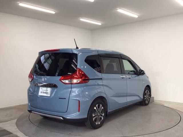 フリードハイブリッド ハイブリッド・クロスターホンダセンシング LED・フルセグ・メモリナビ・バックカメラ・純正AW・シートヒーター・ETC 両側Pスライドドア USB オートクルーズコントロール ワンオ-ナ- パーキングセンサー DVD再生可能 LEDライト(4枚目)