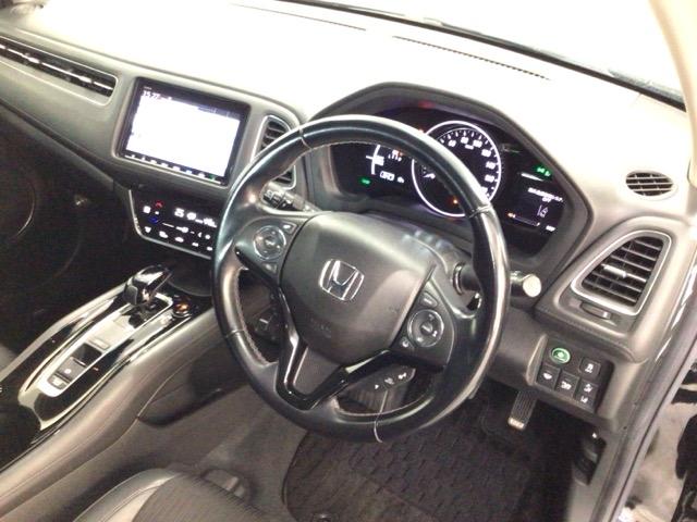 ヴェゼル ハイブリッドZ・ホンダセンシング LED・フルセグ・メモリナビ・バックカメラ・純正AW・シートヒーター・ETC レーダーサポート 1オーナ- DVD再生機能 横滑り防止システム バックアイカメラ 盗難防止装置 シートヒーター付 ABS(17枚目)