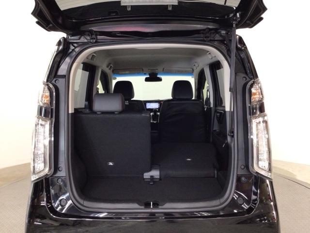 様々なパターンにアレンジができるラゲッジスペース♪お荷物の大きさや量・状況に合わせてアレンジできますので、とっても使い勝手良好ですよ♪タップリ積んで、楽しいお出かけを♪
