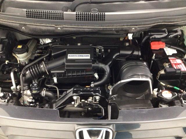 【ピカピカクリーニング】ボディ廻りはもちろん室内・シート・エンジンルーム・トランクルームなど隅々まで専門スタッフが徹底的にクリーニングし磨き上げました☆綺麗なお車で快適なドライブをお楽しみ下さい