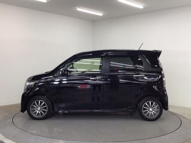 車が大好きなスタッフが心をこめて接客いたします。お客様一人一人のお車に対する思いや気持ちをうかがい、充実した時間が過ごせるよう努めます。