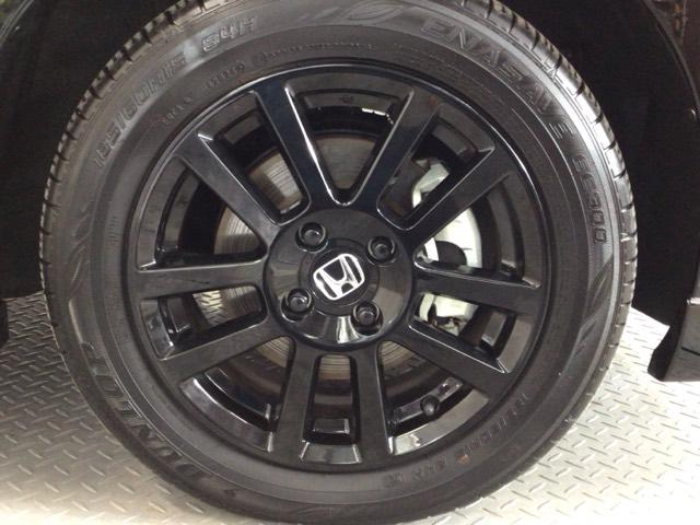 フィット ｅ：ＨＥＶホームブラックスタイル　デモカーＵＰ・ＬＥＤ・フルセグ・ホンダＣＯＮＮＥＣＴ・純正ＡＷ・ＥＴＣ　全周囲カメラ　オートライト　Ｂカメラ　１オーナー　ＬＥＤライト　クリアランスソナー　サイドＳＲＳ　オートクルーズコントロール（12枚目）