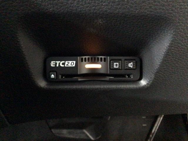 フィット ｅ：ＨＥＶホームブラックスタイル　デモカーＵＰ・ＬＥＤ・フルセグ・ホンダＣＯＮＮＥＣＴ・純正ＡＷ・ＥＴＣ　全周囲カメラ　オートライト　Ｂカメラ　１オーナー　ＬＥＤライト　クリアランスソナー　サイドＳＲＳ　オートクルーズコントロール（23枚目）