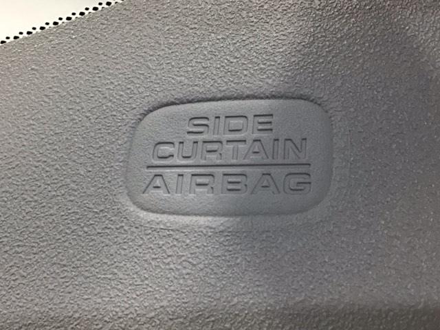 フィット ｅ：ＨＥＶホームブラックスタイル　デモカーＵＰ・ＬＥＤ・フルセグ・ホンダＣＯＮＮＥＣＴ・純正ＡＷ・ＥＴＣ　全周囲カメラ　オートライト　Ｂカメラ　１オーナー　ＬＥＤライト　クリアランスソナー　サイドＳＲＳ　オートクルーズコントロール（33枚目）