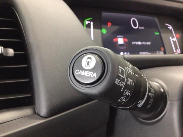 フィット ｅ：ＨＥＶホームブラックスタイル　デモカーＵＰ・ＬＥＤ・フルセグ・ホンダＣＯＮＮＥＣＴ・純正ＡＷ・ＥＴＣ　全周囲カメラ　オートライト　Ｂカメラ　１オーナー　ＬＥＤライト　クリアランスソナー　サイドＳＲＳ　オートクルーズコントロール（36枚目）