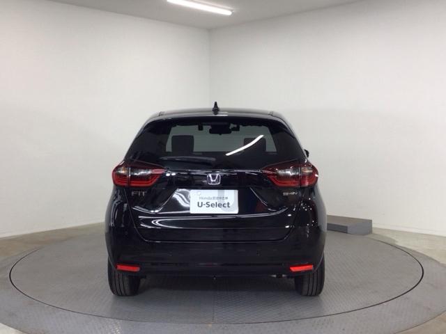フィット ｅ：ＨＥＶホームブラックスタイル　デモカーＵＰ・ＬＥＤ・フルセグ・ホンダＣＯＮＮＥＣＴ・純正ＡＷ・ＥＴＣ　全周囲カメラ　オートライト　Ｂカメラ　１オーナー　ＬＥＤライト　クリアランスソナー　サイドＳＲＳ　オートクルーズコントロール（44枚目）