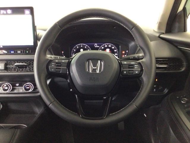 ZR-V X デモカーUP・LED・フルセグ・メモリナビ・純正AW・ホンダCONNECT 1オーナー クリアランスソナー 地デジ Bカメ オートクルーズコントロール ESC サイドカーテンエアバック エアコン(17枚目)