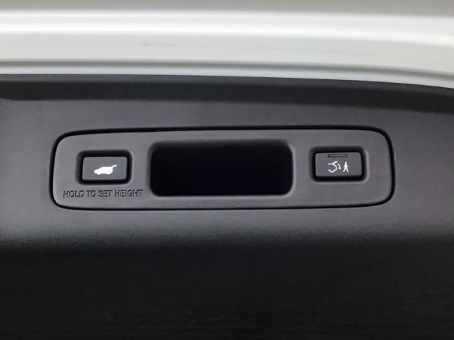 ZR-V X デモカーUP・LED・フルセグ・メモリナビ・純正AW・ホンダCONNECT 1オーナー クリアランスソナー 地デジ Bカメ オートクルーズコントロール ESC サイドカーテンエアバック エアコン(23枚目)