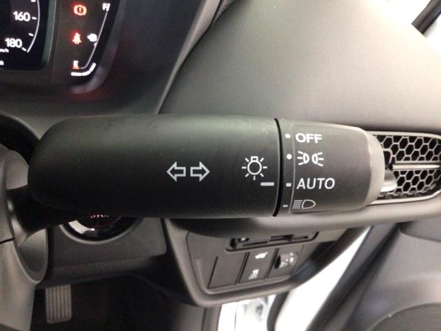 ZR-V X デモカーUP・LED・フルセグ・メモリナビ・純正AW・ホンダCONNECT 1オーナー クリアランスソナー 地デジ Bカメ オートクルーズコントロール ESC サイドカーテンエアバック エアコン(43枚目)