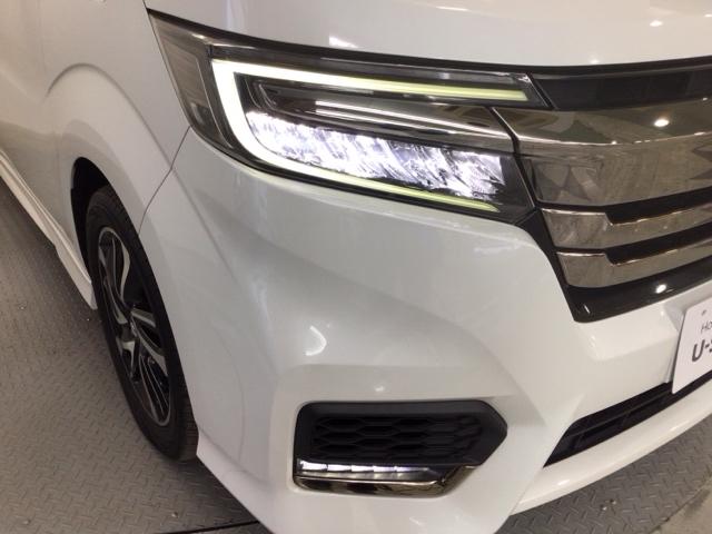 ステップワゴンスパーダ スパーダ・クールスピリットホンダセンシング　ＬＥＤ・フルセグ・メモリナビ・後席モニター・純正ＡＷ・両側電動ドア・ＥＴＣ　サイドエアバック　スマートキ　左右電動スライドドア　バックモニタ　Ｗエアコン　地ＴＶ　ナビ＆ＴＶ　三列シート　ＵＳＢ　ＡＡＣ（3枚目）