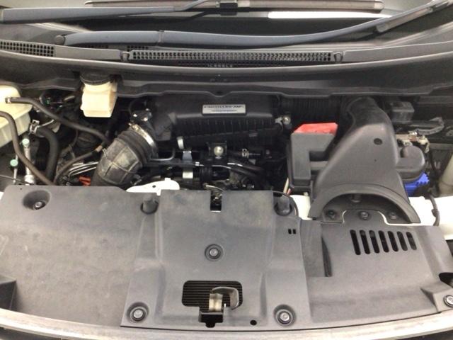 ステップワゴンスパーダ スパーダ・クールスピリットホンダセンシング　ＬＥＤ・フルセグ・メモリナビ・後席モニター・純正ＡＷ・両側電動ドア・ＥＴＣ　サイドエアバック　スマートキ　左右電動スライドドア　バックモニタ　Ｗエアコン　地ＴＶ　ナビ＆ＴＶ　三列シート　ＵＳＢ　ＡＡＣ（20枚目）