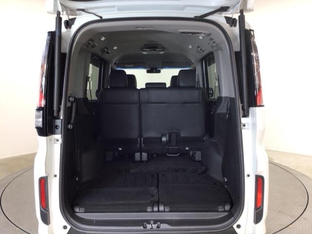 ステップワゴンスパーダ スパーダ・クールスピリットホンダセンシング　ＬＥＤ・フルセグ・メモリナビ・後席モニター・純正ＡＷ・両側電動ドア・ＥＴＣ　サイドエアバック　スマートキ　左右電動スライドドア　バックモニタ　Ｗエアコン　地ＴＶ　ナビ＆ＴＶ　三列シート　ＵＳＢ　ＡＡＣ（38枚目）